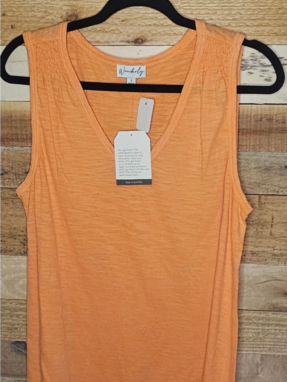 Wonderly Lightweight V-Neck Tank in Peach
